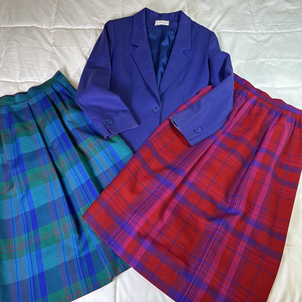 Vintage Pendleton 100% Virgin Wool Blazer with Two Plaid Skirts Suit Size 6 - Picture 2 of 12